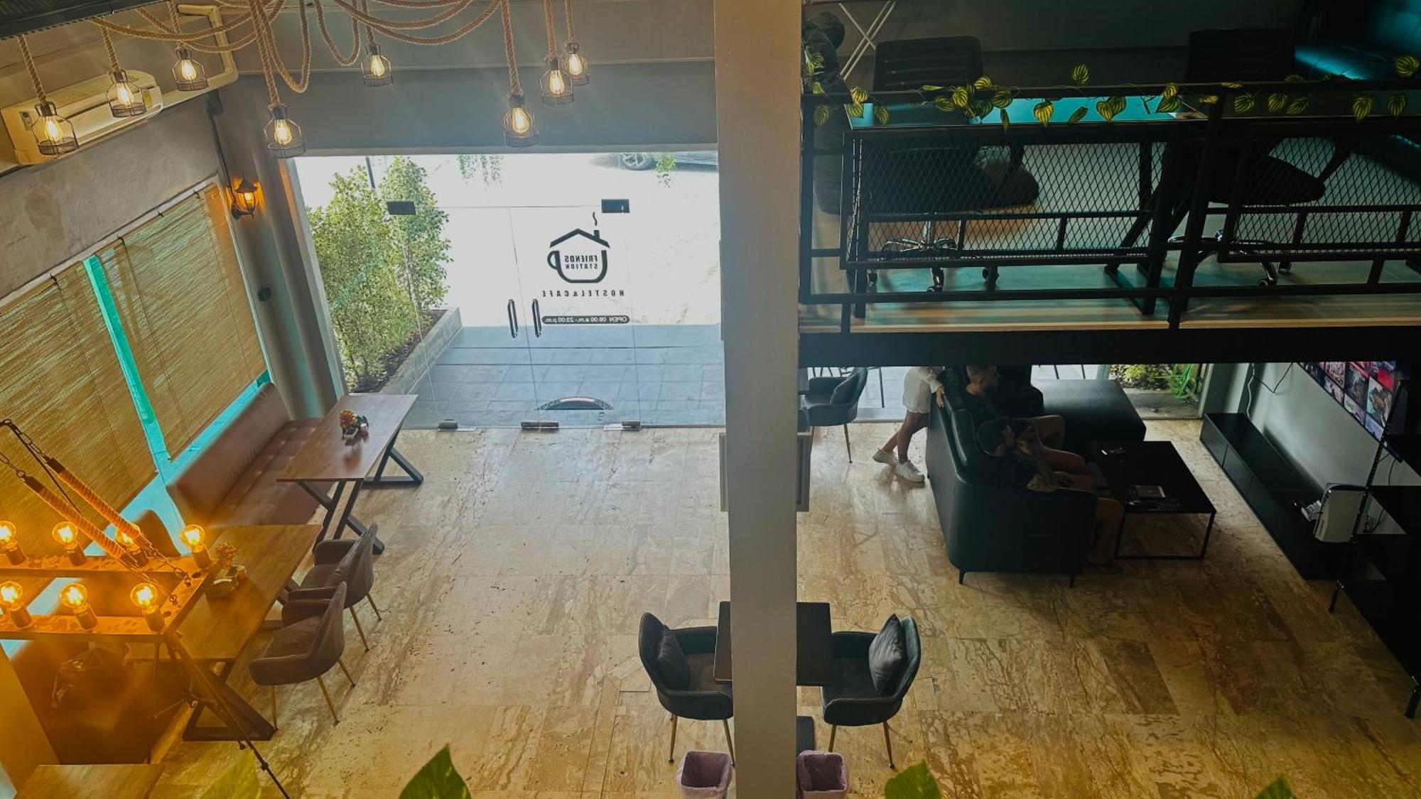 Champagne Hostel & Cafe 파타야 외부 사진