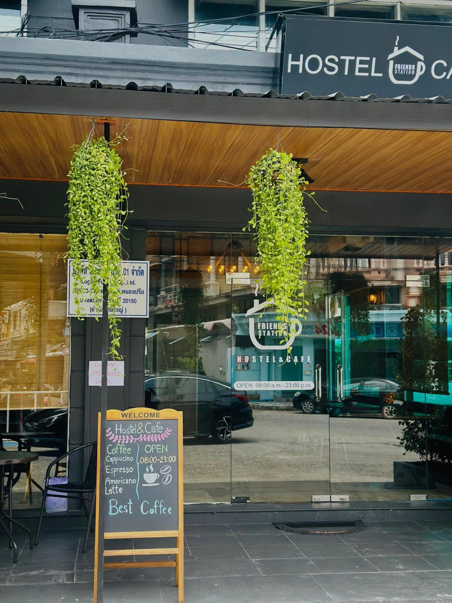 Champagne Hostel & Cafe 파타야 외부 사진